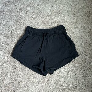 Lululemon inner glow high rise short